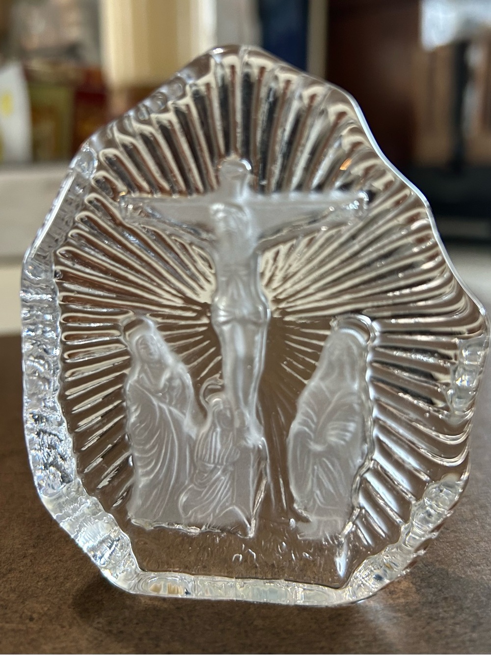 Clear Glass Crucifixion Sculpture - Religious Home Art (Clear)
